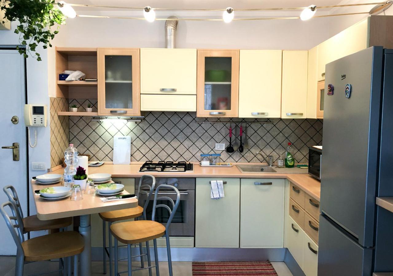 Apartamento Confortevole Bilocale A Pochi Minuti Dal Centro Milán Exterior foto